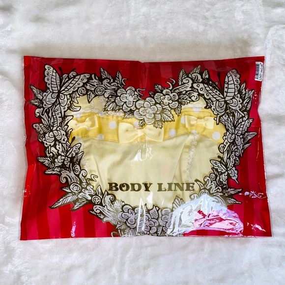 Bodyline Lolita Tea Party Dress | Yellow 🎀 - Picture 2 of 16